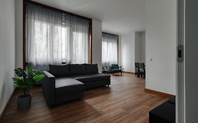 Joivy Chic 3-Bed Flat Near Colonne Di San Lorenzo