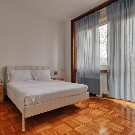 Joivy Chic 3-Bed Flat Near Colonne Di San Lorenzo Milán Exterior foto